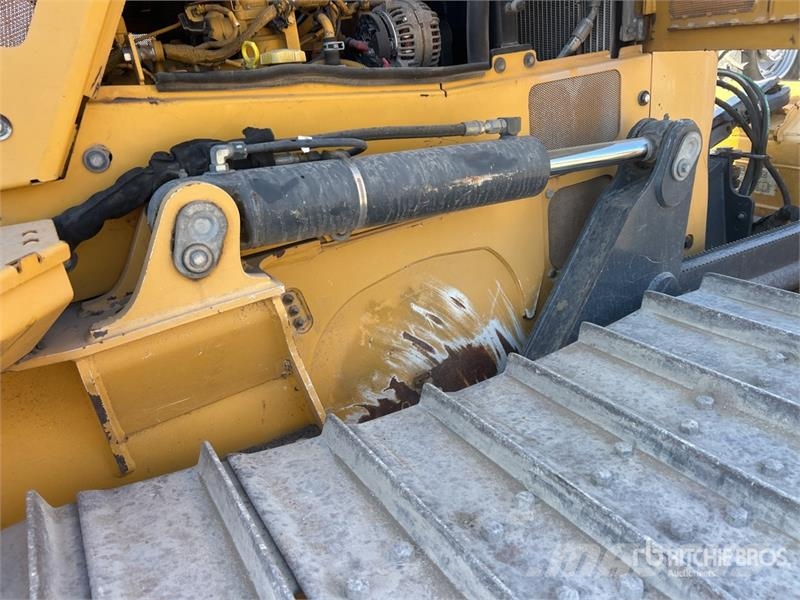 John Deere 700K LGP Pásové dozéry