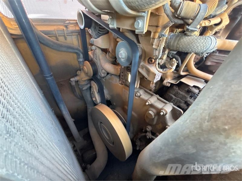 John Deere 700L Crawler Dozer Buldožerji goseničarji