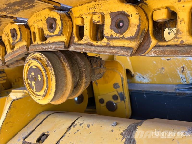 John Deere 700L LGP Crawler Dozer Telaketjupuskutraktorit