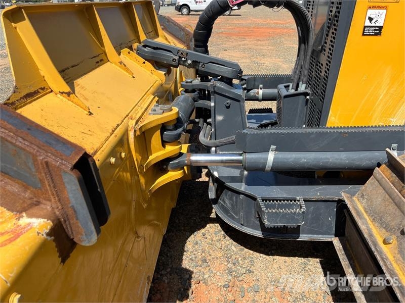 John Deere 700L LGP Crawler Dozer Telaketjupuskutraktorit