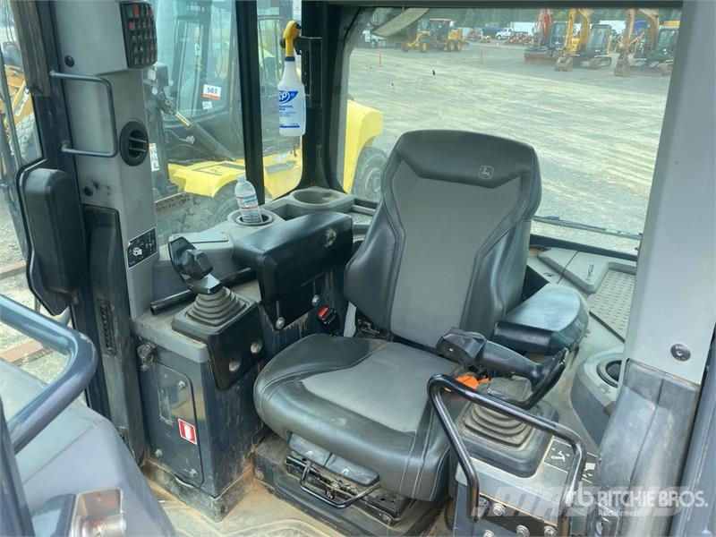 John Deere 700L LGP Crawler Dozer 履帶推土機