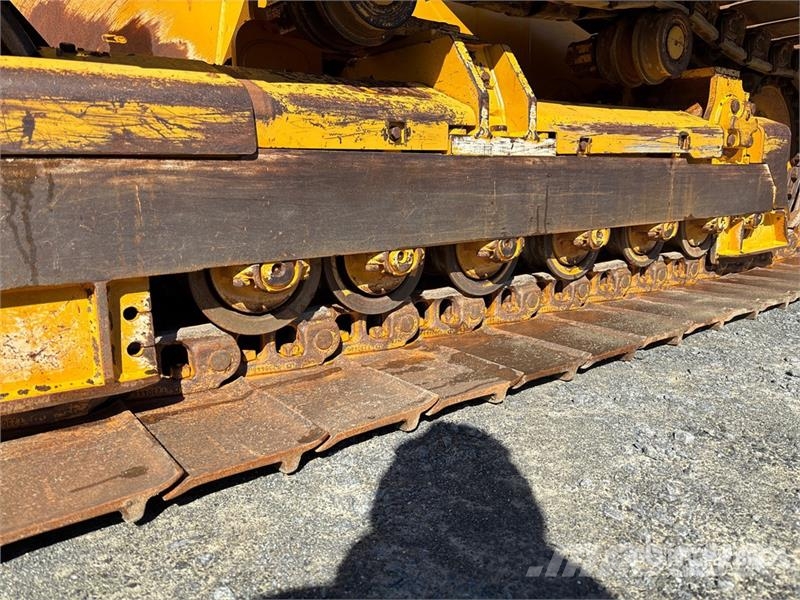 John Deere 700L LGP Crawler Dozer Telaketjupuskutraktorit