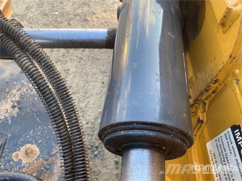 John Deere 700L LGP Crawler Dozer Telaketjupuskutraktorit