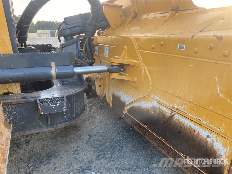 John Deere 700L LGP Crawler Dozer Telaketjupuskutraktorit