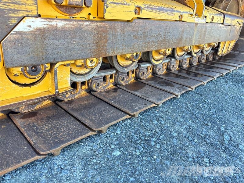 John Deere 700L LGP Crawler Dozer Telaketjupuskutraktorit