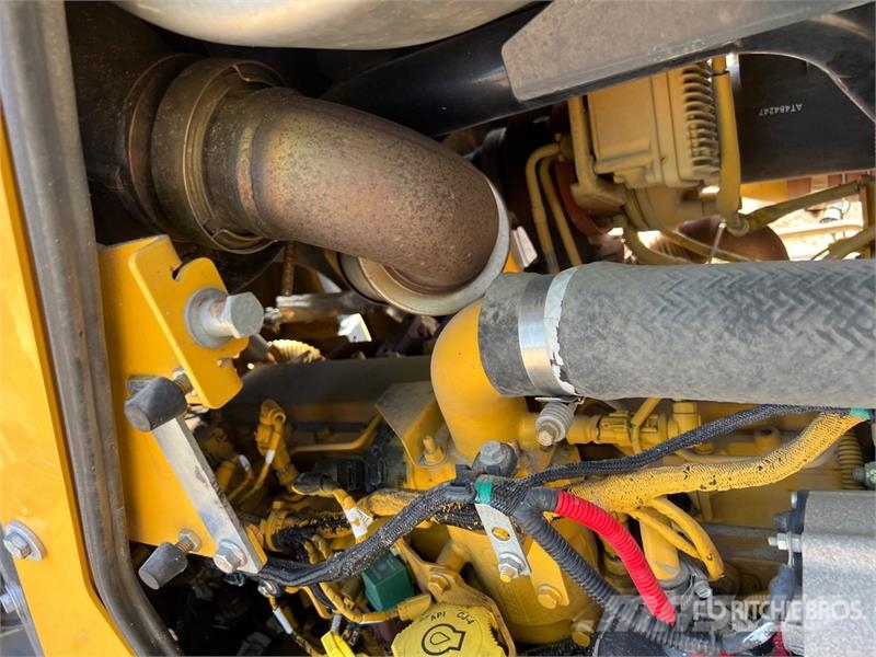 John Deere 700L LGP Crawler Dozer Telaketjupuskutraktorit