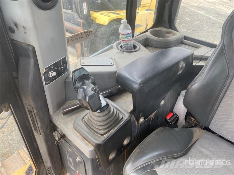 John Deere 700L LGP Crawler Dozer 履帶推土機