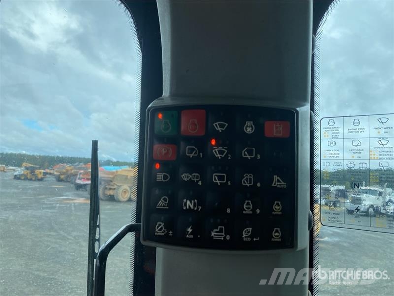 John Deere 700L LGP Crawler Dozer Telaketjupuskutraktorit