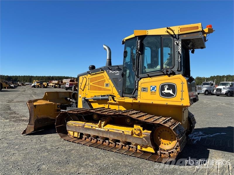 John Deere 700L LGP Crawler Dozer Telaketjupuskutraktorit