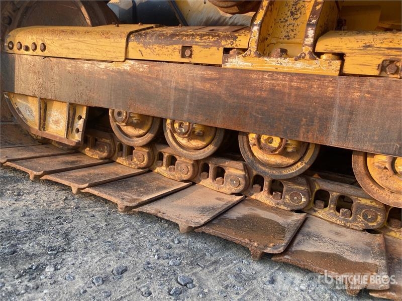 John Deere 700L LGP Crawler Dozer Telaketjupuskutraktorit