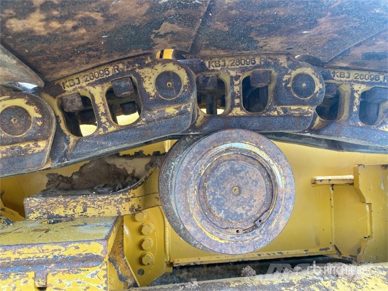 John Deere 700L LGP Crawler Dozer Telaketjupuskutraktorit