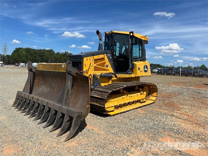 John Deere 700L LGP Crawler Dozer Telaketjupuskutraktorit