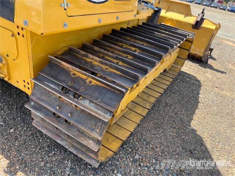 John Deere 700L LGP Crawler Dozer Telaketjupuskutraktorit