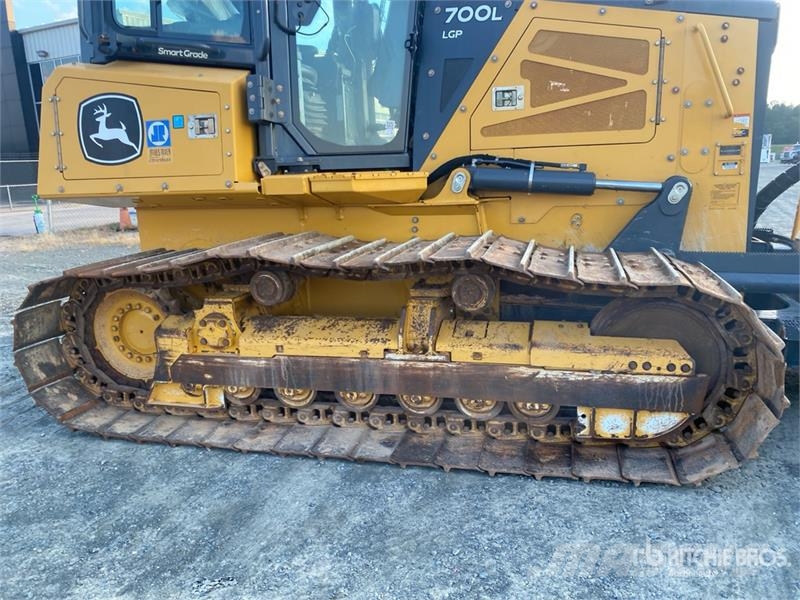 John Deere 700L LGP Crawler Dozer Telaketjupuskutraktorit