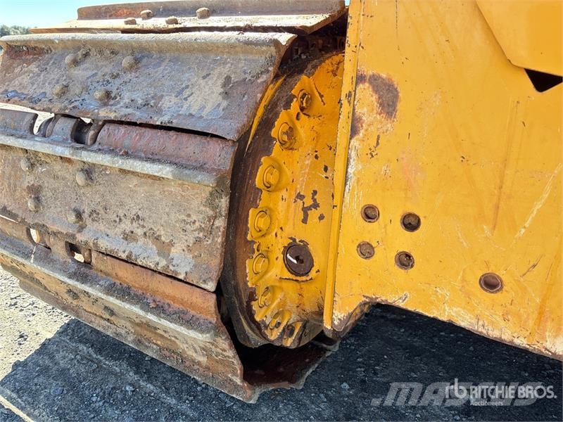 John Deere 700L LGP Crawler Dozer Telaketjupuskutraktorit