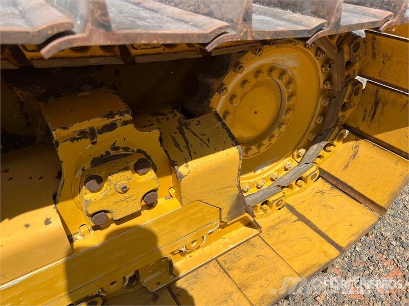 John Deere 700L LGP Crawler Dozer Telaketjupuskutraktorit