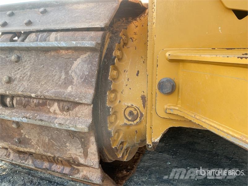 John Deere 700L LGP Crawler Dozer Telaketjupuskutraktorit