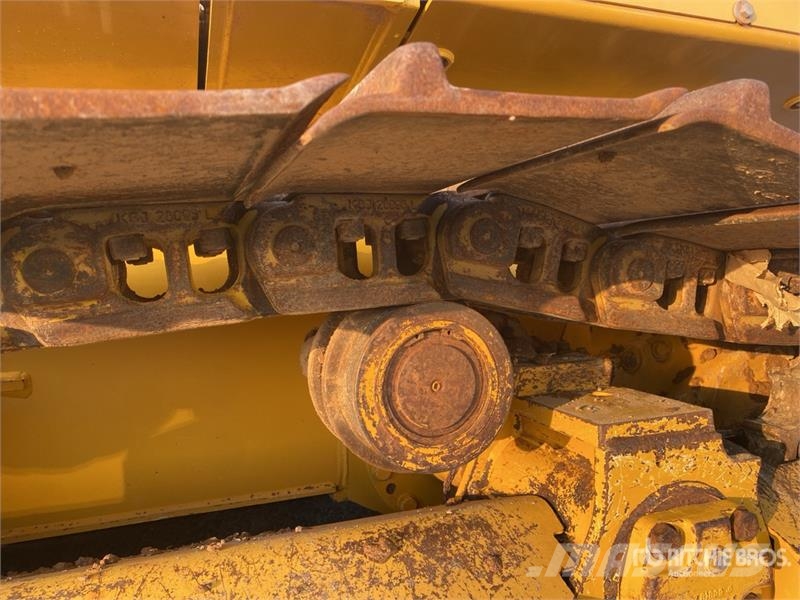 John Deere 700L LGP Crawler Dozer Telaketjupuskutraktorit