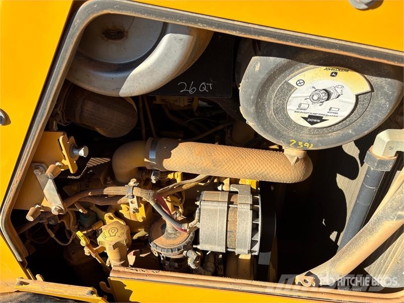 John Deere 700L XLT Crawler Dozer Гусеничні бульдозери