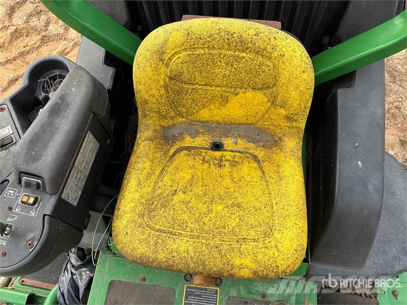 John Deere 7400 4x2 Ride-On Lawn Mower Traktorske kosilice