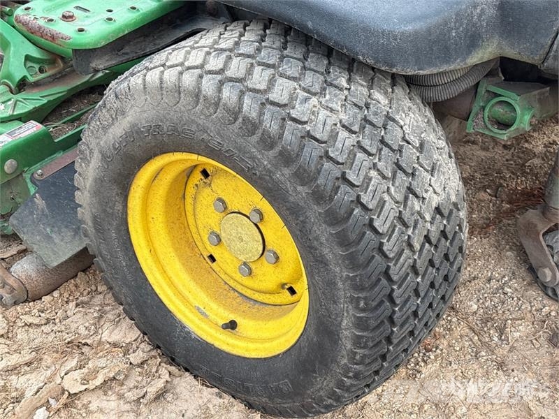 John Deere 7400 4x2 Ride-On Lawn Mower Traktorske kosilice