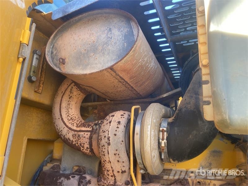John Deere 744J Wielladers