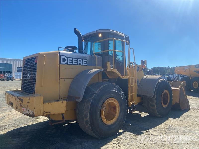 John Deere 744J Wielladers