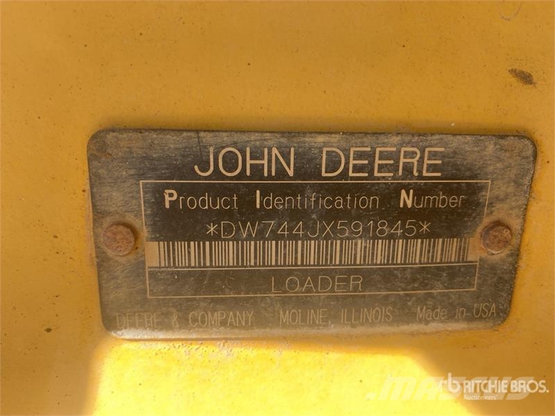 John Deere 744J Wielladers