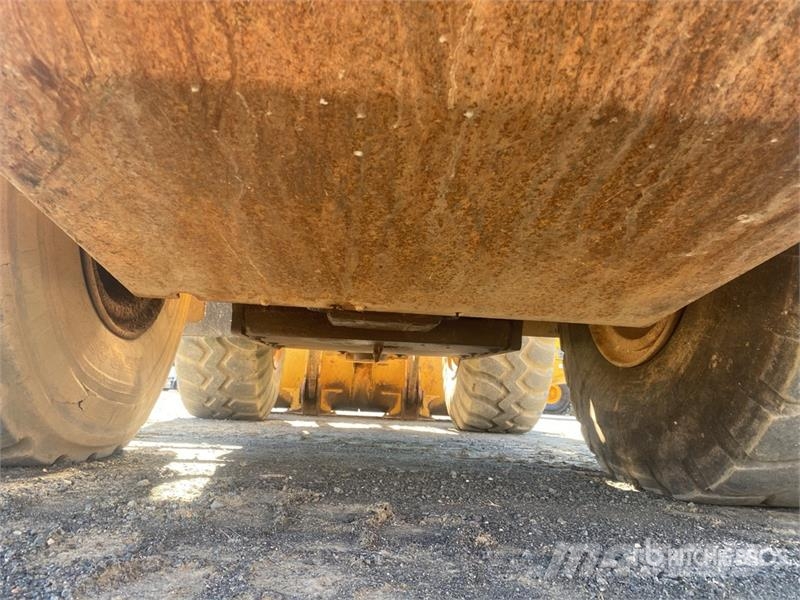 John Deere 744J Wielladers