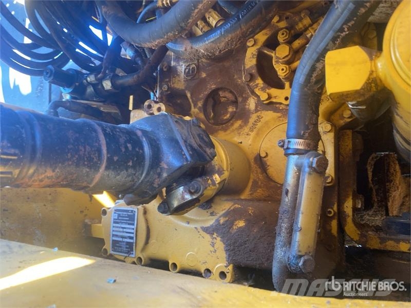 John Deere 744J Wielladers