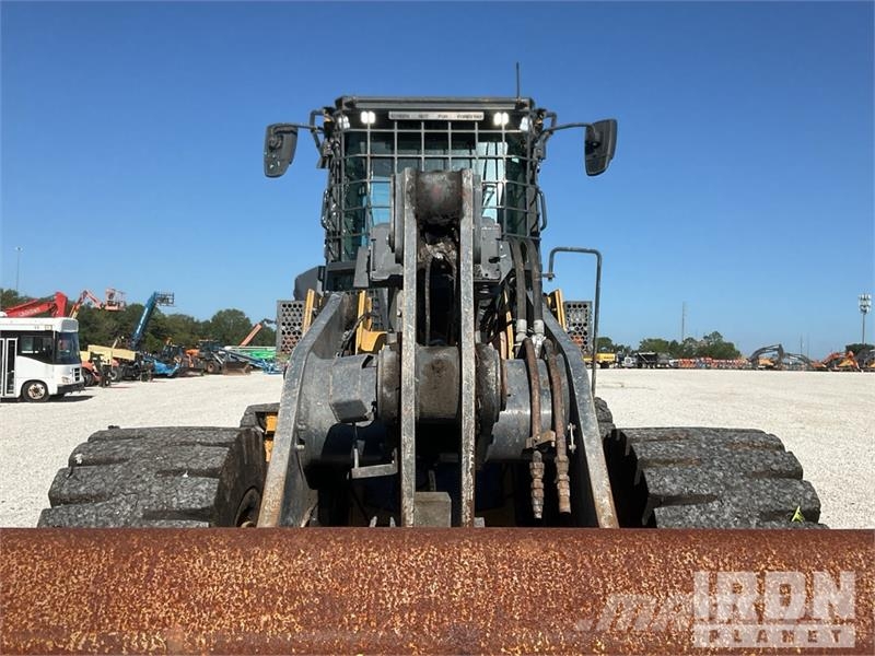 John Deere 744L Wheel Loader Utovarivači na kotačima
