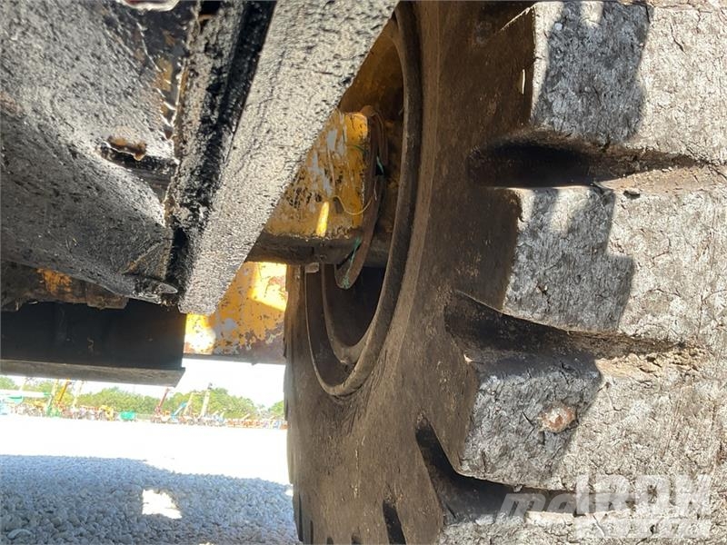 John Deere 744L Wheel Loader Utovarivači na kotačima