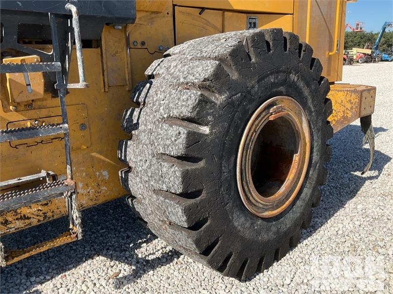John Deere 744L Wheel Loader Utovarivači na kotačima