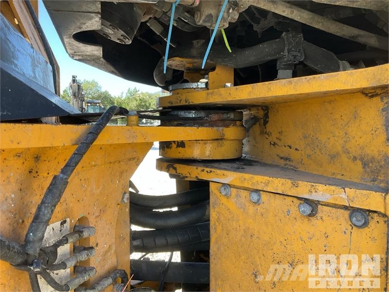 John Deere 744L Wheel Loader Utovarivači na kotačima
