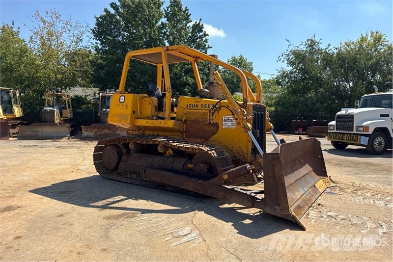 John Deere 750B 履带式推土机