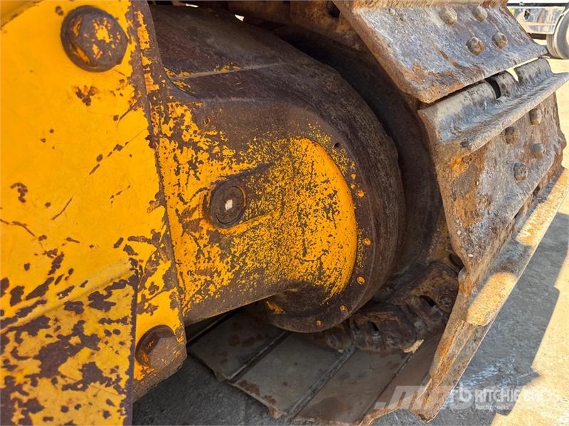 John Deere 750B 履带式推土机