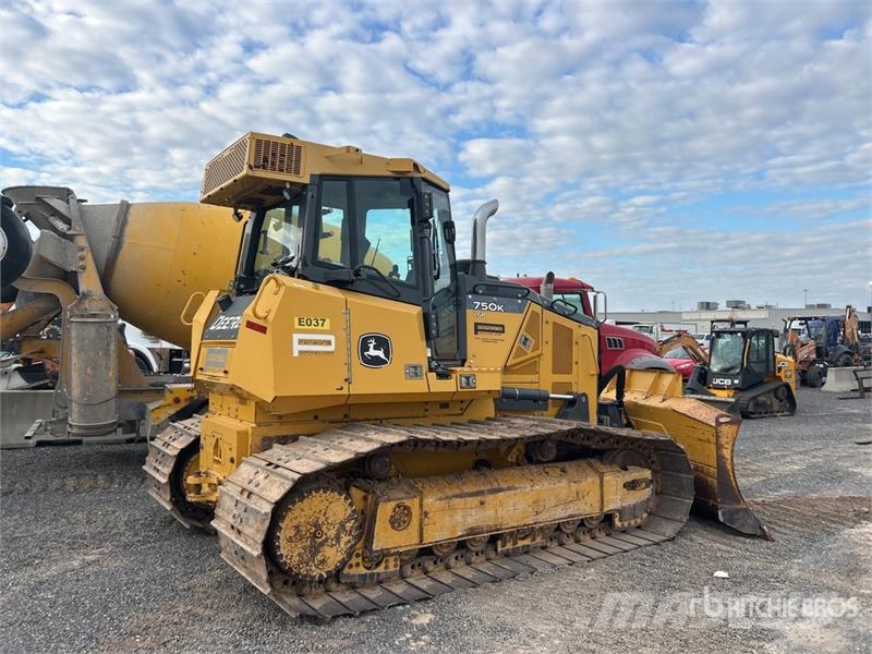 John Deere 750K 履帶推土機