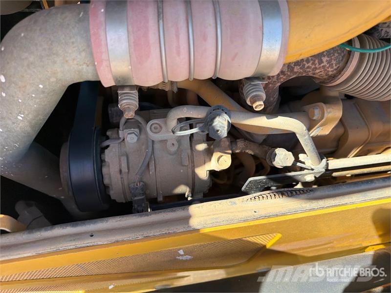 John Deere 750L Crawler Dozer lánctalpas dózerek