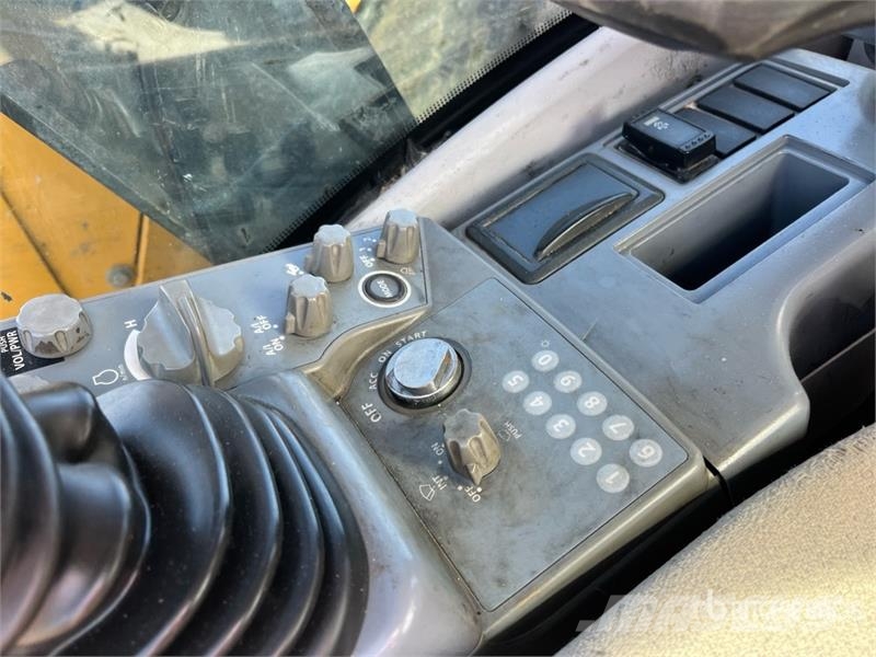 John Deere 75G Bageri guseničari