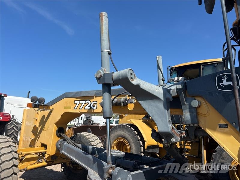 John Deere 772G AWD Motor Grader Graders