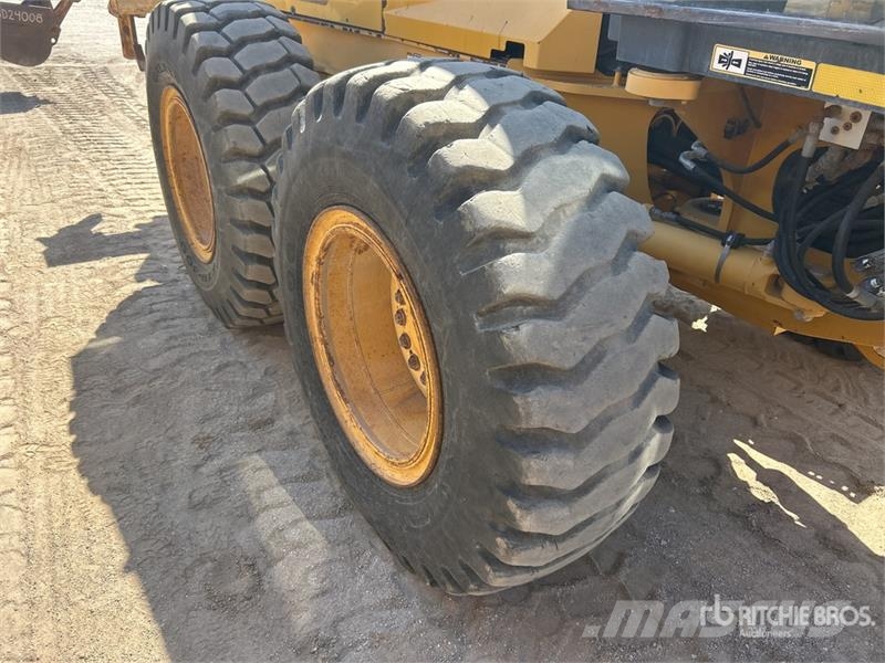 John Deere 772G AWD Motor Grader Graders