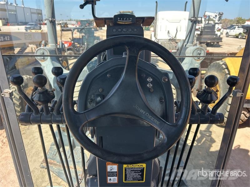 John Deere 772G AWD Motor Grader Graders