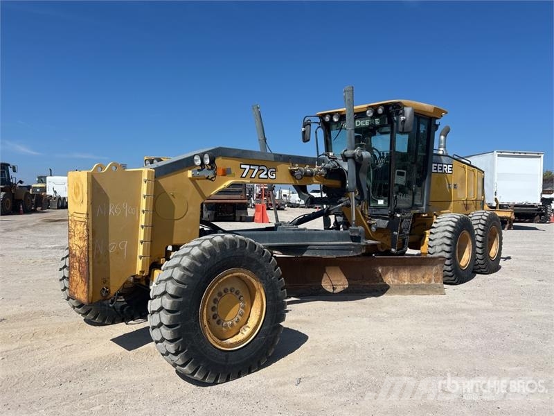 John Deere 772G AWD Motor Grader Graders
