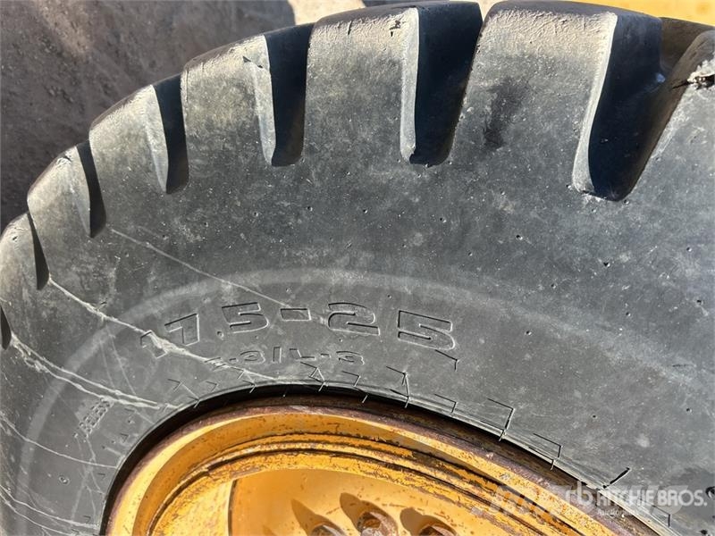 John Deere 772G AWD Motor Grader Graders