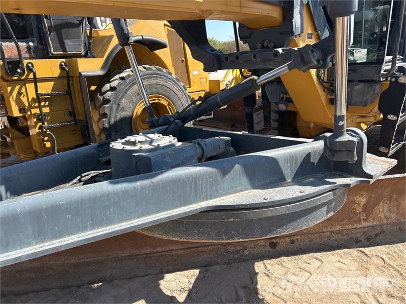 John Deere 772G AWD Motor Grader Graders