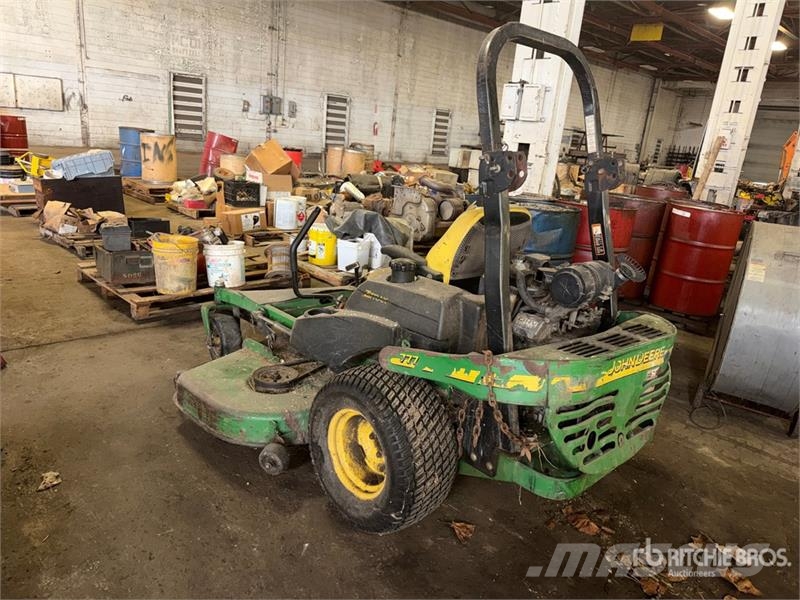 John Deere 777 Z-Trak Zero-Turn Lawn Mower Päältäajettavat ruohonleikkurit