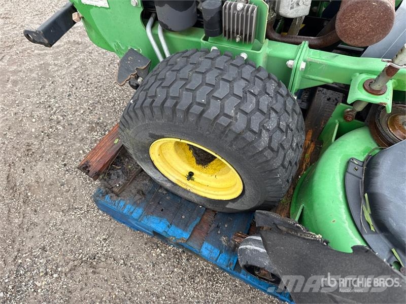 John Deere 7H17 Walk-Behind Lawn Mower Riding mowers