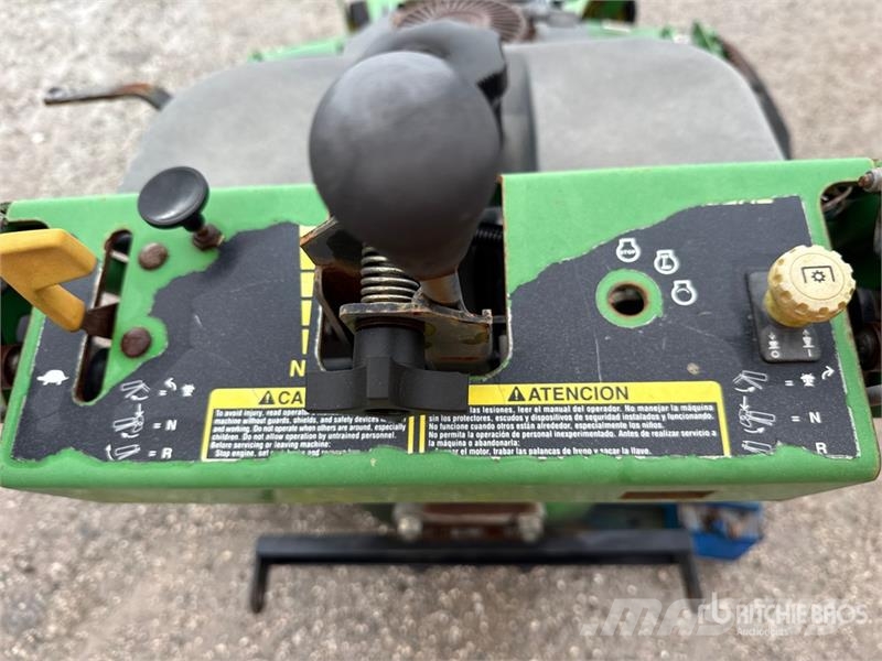 John Deere 7H17 Walk-Behind Lawn Mower Riding mowers