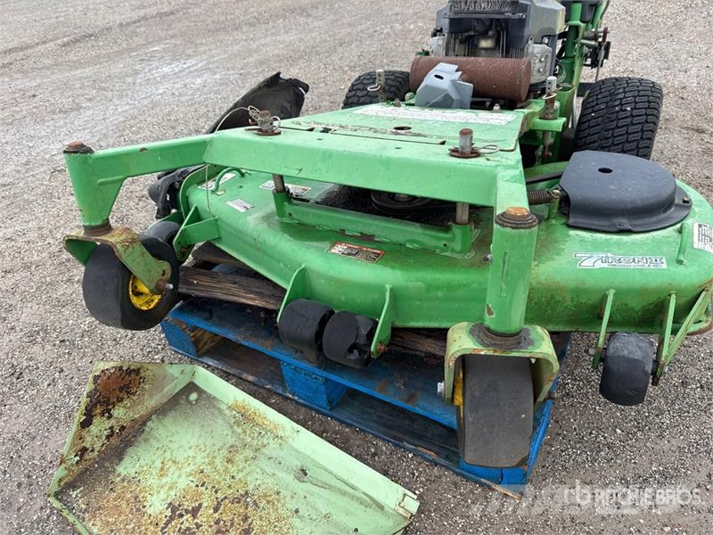 John Deere 7H17 Walk-Behind Lawn Mower Riding mowers