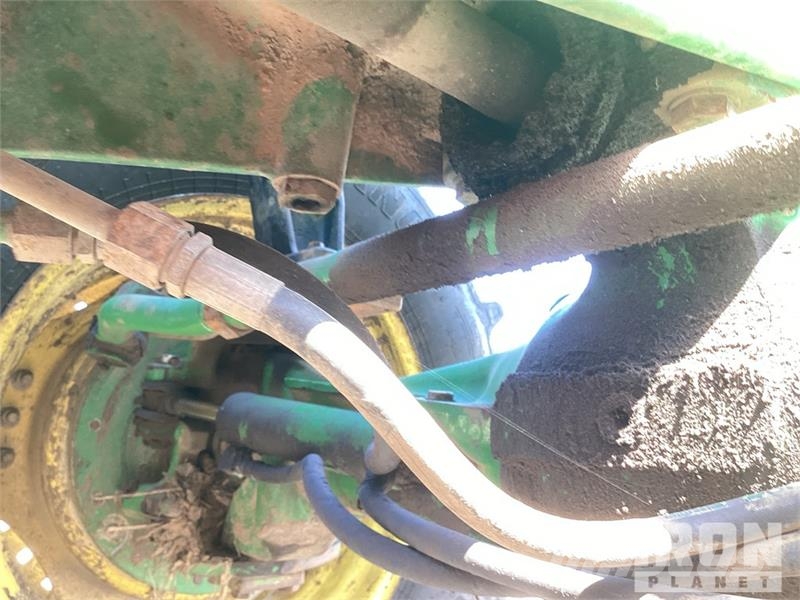 John Deere 8420 الجرارات